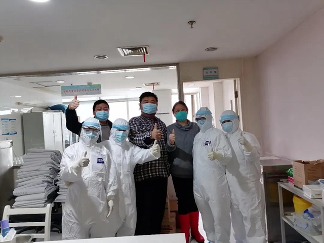 西南医大附院20勇士:初一远征武汉,已连续战疫38天!(图7) 西南医大附院20勇士:初一远征武汉,已连续战疫38天!(图7)