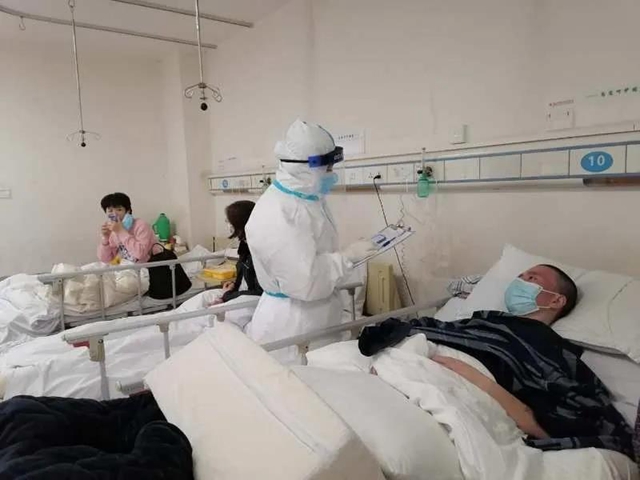 西南医大附院20勇士:初一远征武汉,已连续战疫38天!(图8) 西南医大附院20勇士:初一远征武汉,已连续战疫38天!(图8)