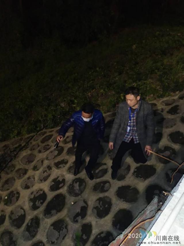大“疫情”下的“小人物”：一名龙马潭城管人的凌晨三点