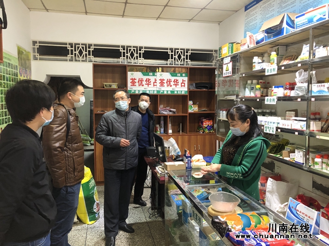 泸州市农业农村局到泸县督查农药包装废弃物押金回收和草地贪夜蛾防控工作