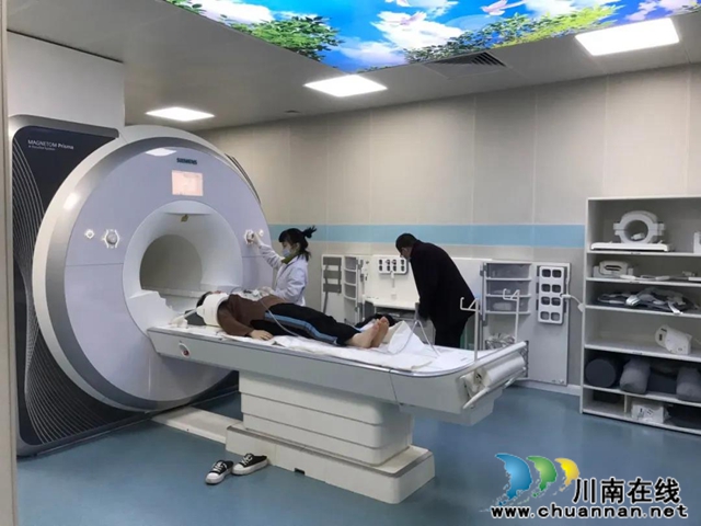 【川内第一】国际顶级核磁共振成像系统在西南医大附院正式试运行