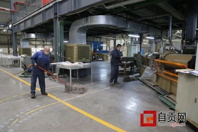 整得扎实!这周末,10万自贡人干了一件美丽的事(图6) 整得扎实!这周末,10万自贡人干了一件美丽的事(图6)