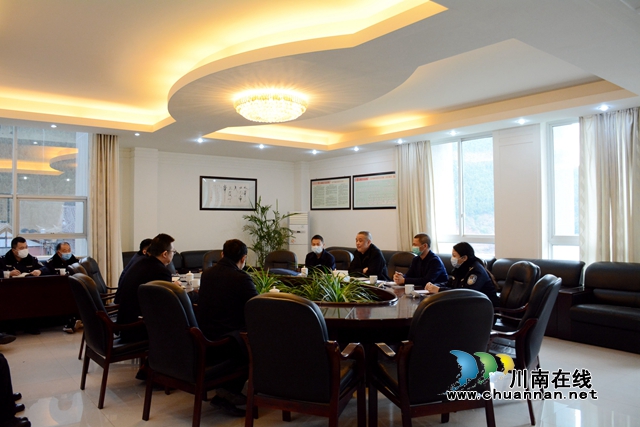 泸州中院督导组到古蔺法院开展警务督查工作(图2) 泸州中院督导组到古蔺法院开展警务督查工作(图2)