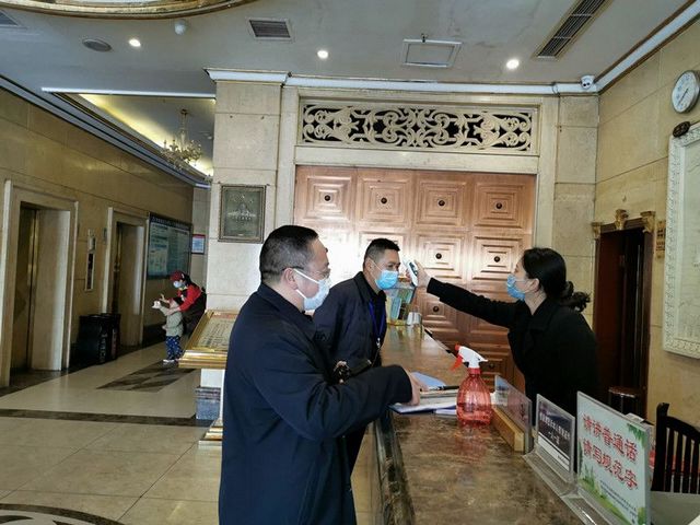 泸州市市场监管部门和消委组织联合开展消费市场体察活动(图5)