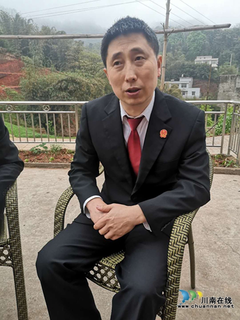 纳溪区法院：乡间“院坝会” 零距离助力春耕(图5)