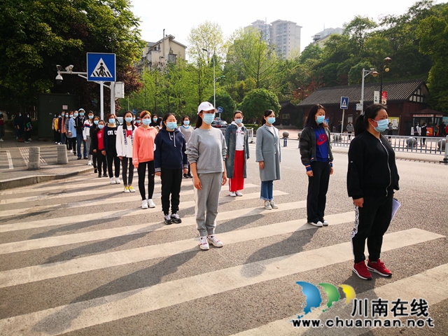 龙马潭区玉带河学校开展新冠肺炎疫情防控开学前演练(图2)