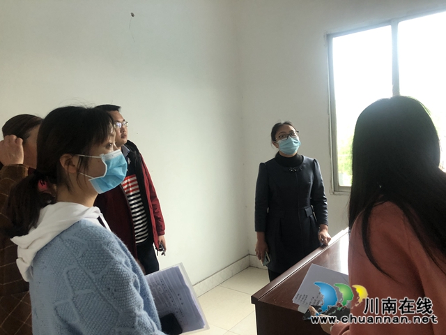 泸县县委宣传部到玉蟾街道督查幸福美丽新村（社区）文化院坝建设工作(图6)