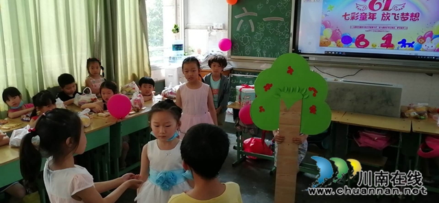 纳溪区逸夫实验小学：一次特殊的六一庆祝活动
