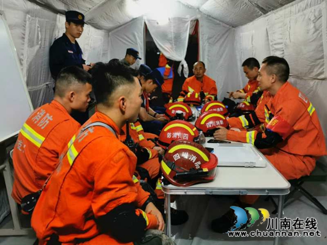 练为战！泸州消防“亮剑”地震实战拉动演练现场(图16)