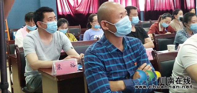 泸县:农民工党员返乡就业创业有盼头(图6) 泸县:农民工党员返乡就业创业有盼头(图6)