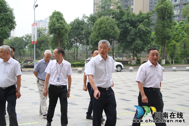 泸州市委常委刘云莅临四川三河职业学院调研