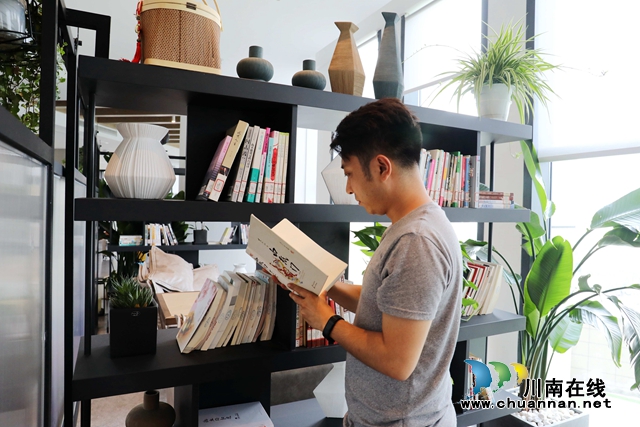 龙马潭区作协首个城市创作基地落户泸州28度·泉酒店(图8)