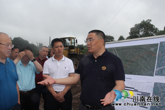 曹阳率队到泸县云龙镇督导雨污分流管网建设工作