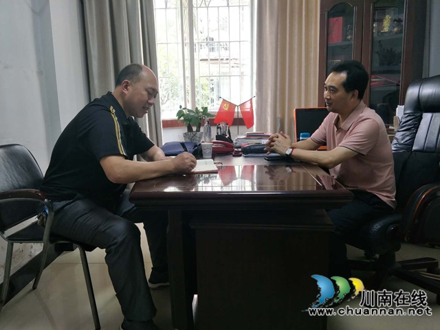龙马潭区小市街道：人大代表深入社区访民情 助力企业解难题