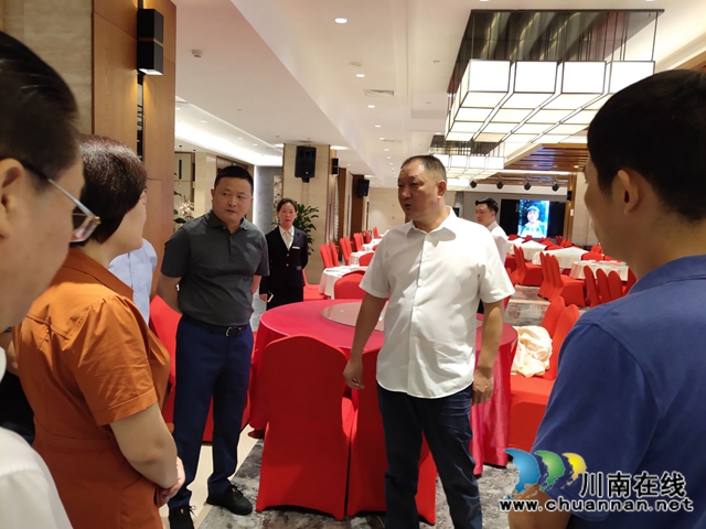 合江县委书记李仁军带队开展高考考生食宿酒店安全检查