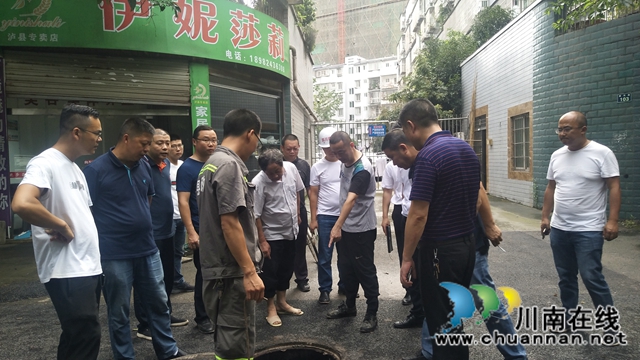 朱海斌到泸县玉蟾街道督导雨污分流工作