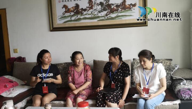 江阳区北城街道：人大工委落实双走访，与企业、群众共谋发展
