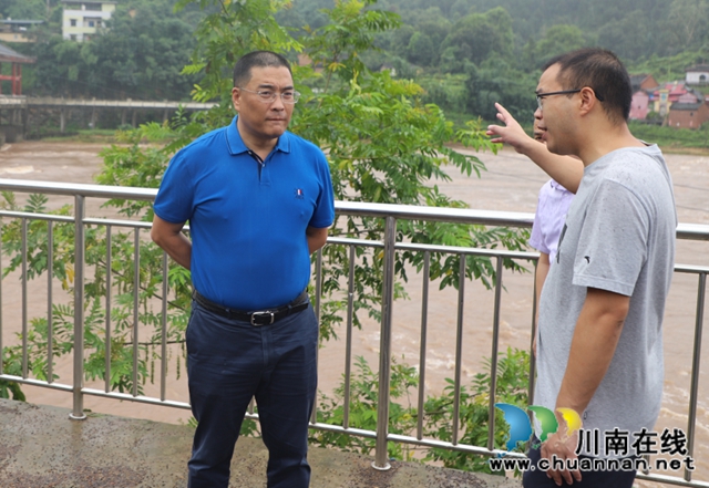 曹阳到泸县玉蟾街道督导防汛减灾工作