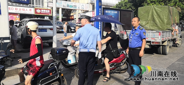 龙马潭区小市街道开展文明城市建设专项整治行动