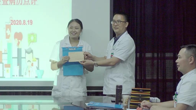 致敬中国医师节 | “弘扬抗疫精神,护佑人民健康”(图5) 致敬中国医师节 | “弘扬抗疫精神,护佑人民健康”(图5)