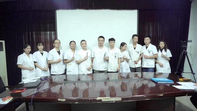 致敬中国医师节 | “弘扬抗疫精神,护佑人民健康”(图7) 致敬中国医师节 | “弘扬抗疫精神,护佑人民健康”(图7)