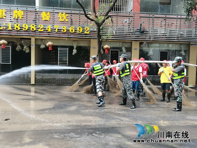龙马潭区小市街道：干群同心，齐力防汛(图5)