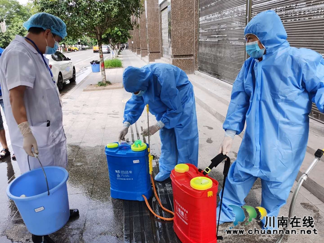 合江县疾控中心:洪水退后忙消杀(图1) 合江县疾控中心:洪水退后忙消杀(图1)