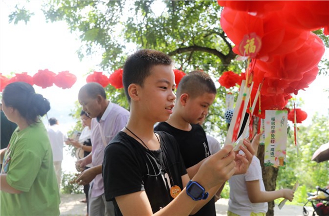 龙马潭：兴高采烈庆丰收 增收致富奔小康(图5)