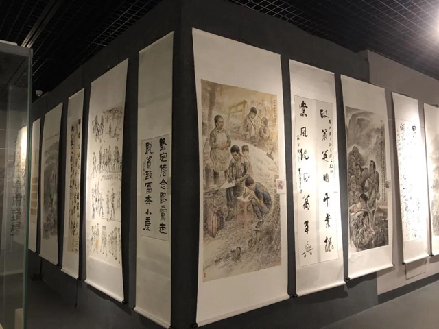 “磅礴乌蒙•奔康圆梦”云贵川三省五市州书画摄影联展在泸州举行(图5)