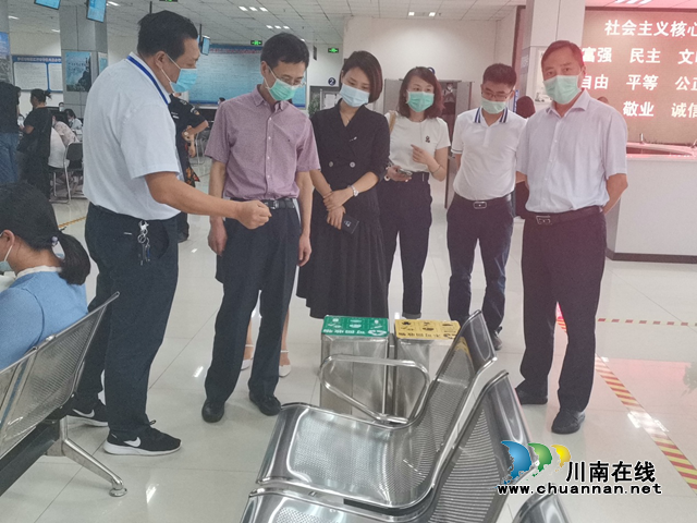 兰均带队督查纳溪区行政审批局全国文明城市建设工作(图1)