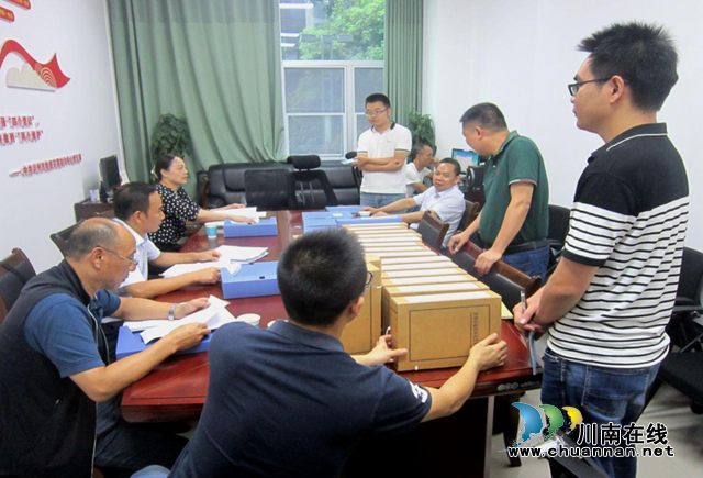 省督导组检查督导泸州市地质灾害防治工作(图1)