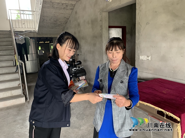 内江经开区靖民镇凉风社区：疫情防控不松懈，做好宣传凝心聚力(图1)