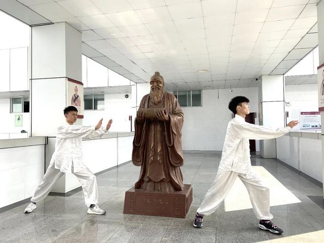 西南医科大学中西医结合学院召开新生见面会(图7)