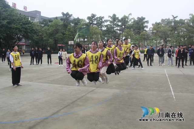 泸县建校龙城校区举行2020年全员运动会(图6)