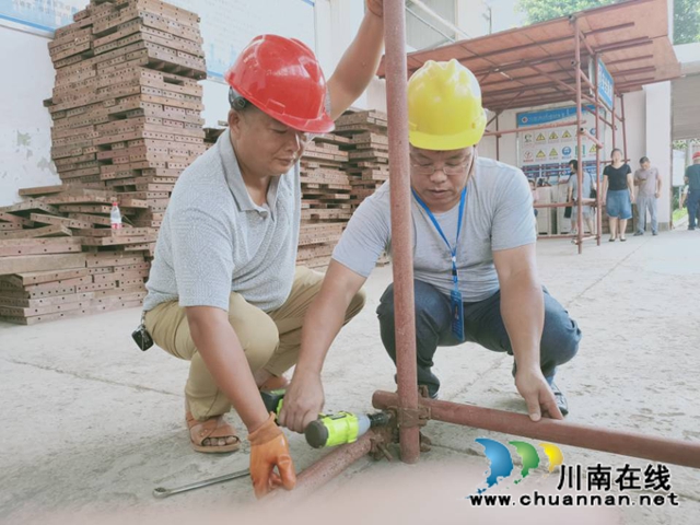 泸县全力推进职业技能提升行动(图1) 泸县全力推进职业技能提升行动(图1)