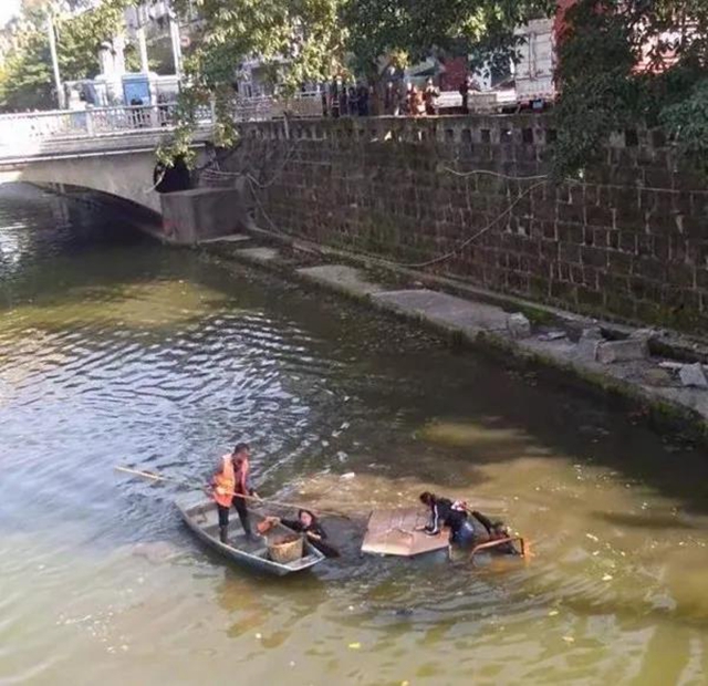 危急时刻连救三人！自贡出了一位“生命的摆渡人”