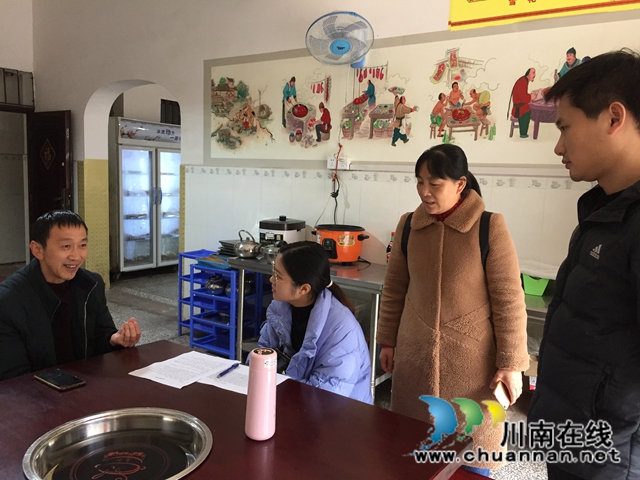 泸县统计局率队到立石镇指导城乡居民可支配收入工作(图3)