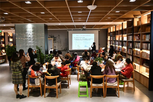 健康讲坛第一期丨除了医院能见到专家,书店里也可以!(图3) 健康讲坛第一期丨除了医院能见到专家,书店里也可以!(图3)