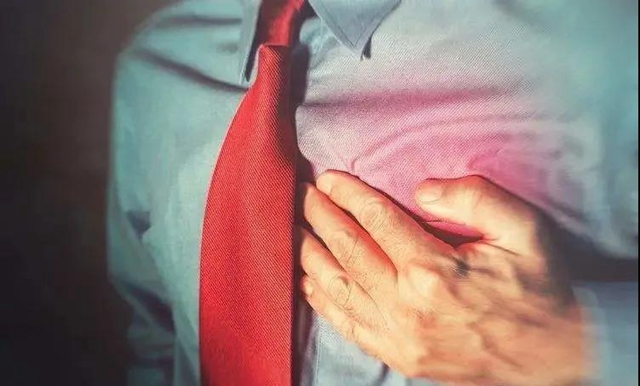 【警惕】球王马拉多纳突发心梗去世,其实还有更可怕的?(图6) 【警惕】球王马拉多纳突发心梗去世,其实还有更可怕的?(图6)
