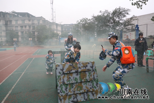 龙马潭这个幼儿园的“军事亲子运动会”，真嗨！(图11)