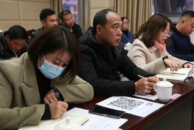纳溪法院举行新任陪审员宣誓及颁证仪式(图15)