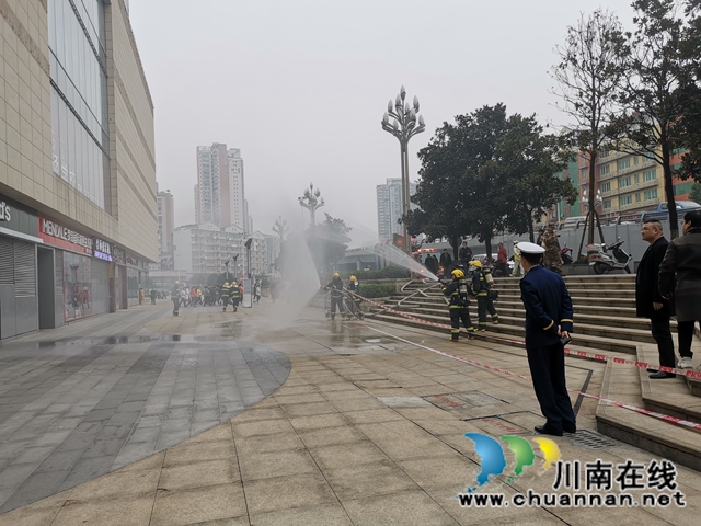 龙马潭区红星街道开展消防大演练(图1)