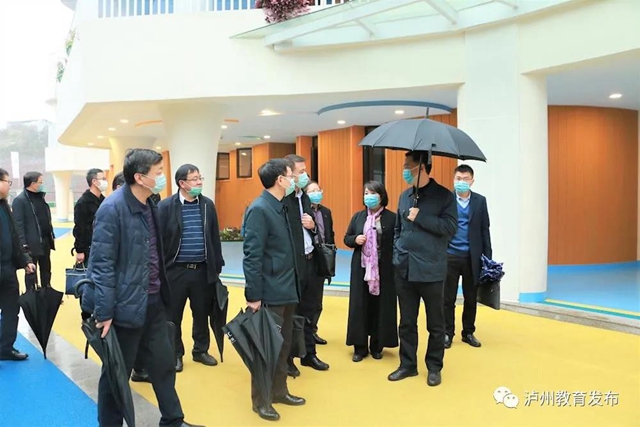 搭平台、结对子、促共建|江津—泸州推动成渝地区双城经济圈中高职学校发展研讨会在泸州举行(图3) 搭平台、结对子、促共建|江津—泸州推动成渝地区双城经济圈中高职学校发展研讨会在泸州举行(图3)