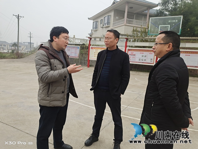 叶仕良率队到泸县百和镇督导村（社区）“两委”换届工作(图1)