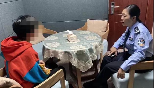 全泸州,唯一的女派出所长。是谁?(图7) 全泸州,唯一的女派出所长。是谁?(图7)
