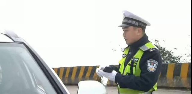2021伊始,你要去哪里耍?一份雨雪天气行车攻略,请查收!(图7) 2021伊始,你要去哪里耍?一份雨雪天气行车攻略,请查收!(图7)