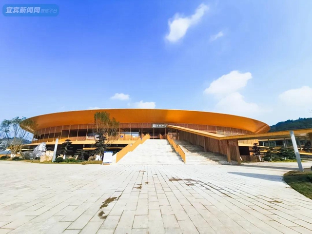 震撼!宜宾翠屏山又一网红打卡地来了!巨大环形建筑、绝美栈道、360°观景台……(图4) 震撼!宜宾翠屏山又一网红打卡地来了!巨大环形建筑、绝美栈道、360°观景台……(图4)
