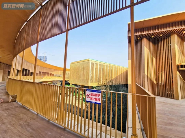 震撼!宜宾翠屏山又一网红打卡地来了!巨大环形建筑、绝美栈道、360°观景台……(图9) 震撼!宜宾翠屏山又一网红打卡地来了!巨大环形建筑、绝美栈道、360°观景台……(图9)