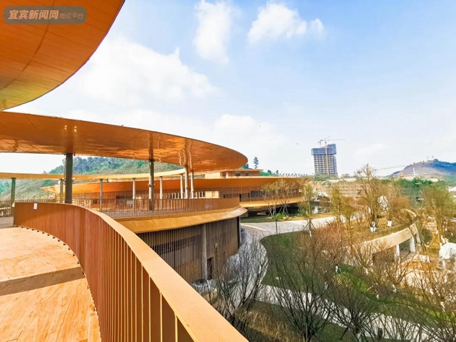 震撼!宜宾翠屏山又一网红打卡地来了!巨大环形建筑、绝美栈道、360°观景台……(图12) 震撼!宜宾翠屏山又一网红打卡地来了!巨大环形建筑、绝美栈道、360°观景台……(图12)