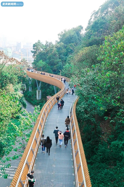 震撼!宜宾翠屏山又一网红打卡地来了!巨大环形建筑、绝美栈道、360°观景台……(图33) 震撼!宜宾翠屏山又一网红打卡地来了!巨大环形建筑、绝美栈道、360°观景台……(图33)